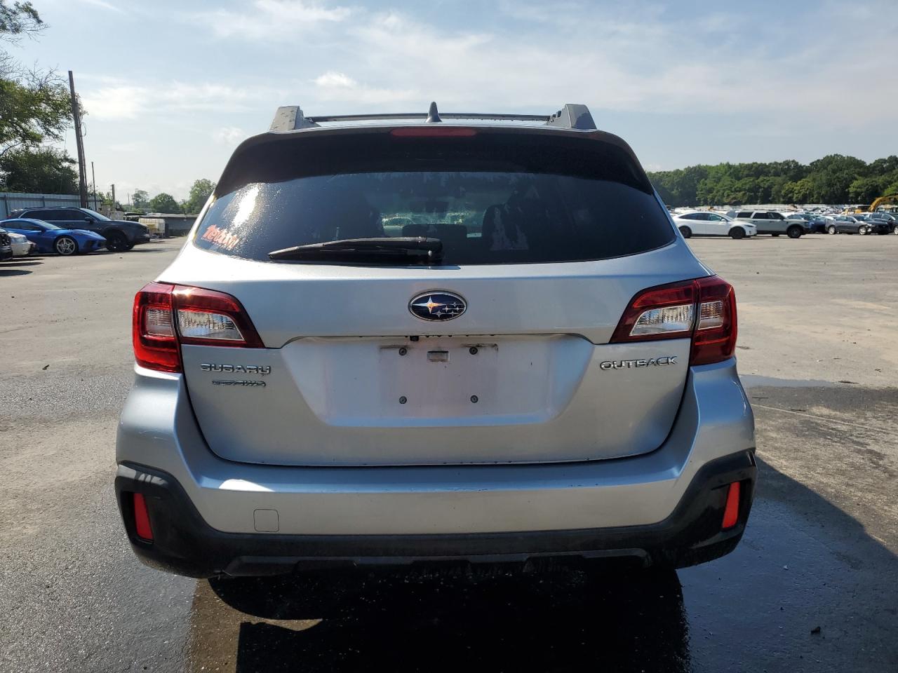 2018 Subaru Outback 2.5I Premium VIN: 4S4BSAFC4J3231991 Lot: 63756915