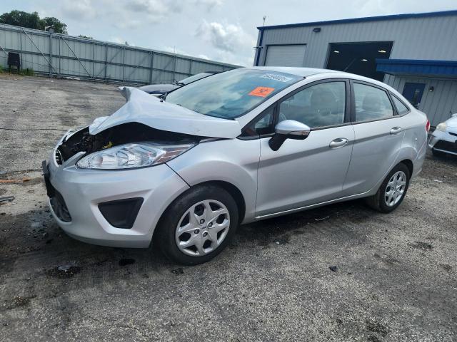  FORD FIESTA 2013 Серебристый