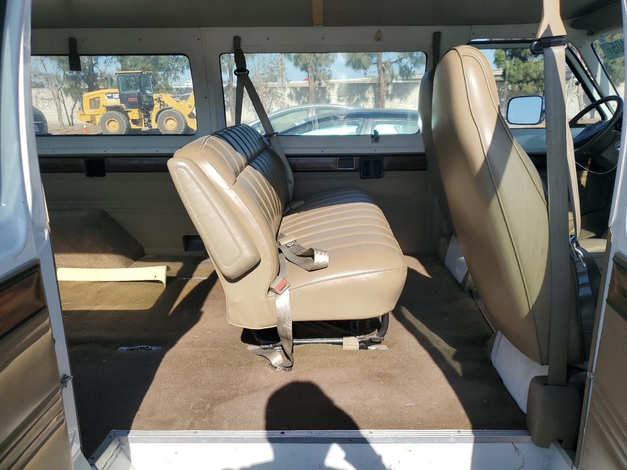 1992 Dodge Ram Wagon B250 VIN: 2B4HB25Y2NK166045 Lot: 64503405