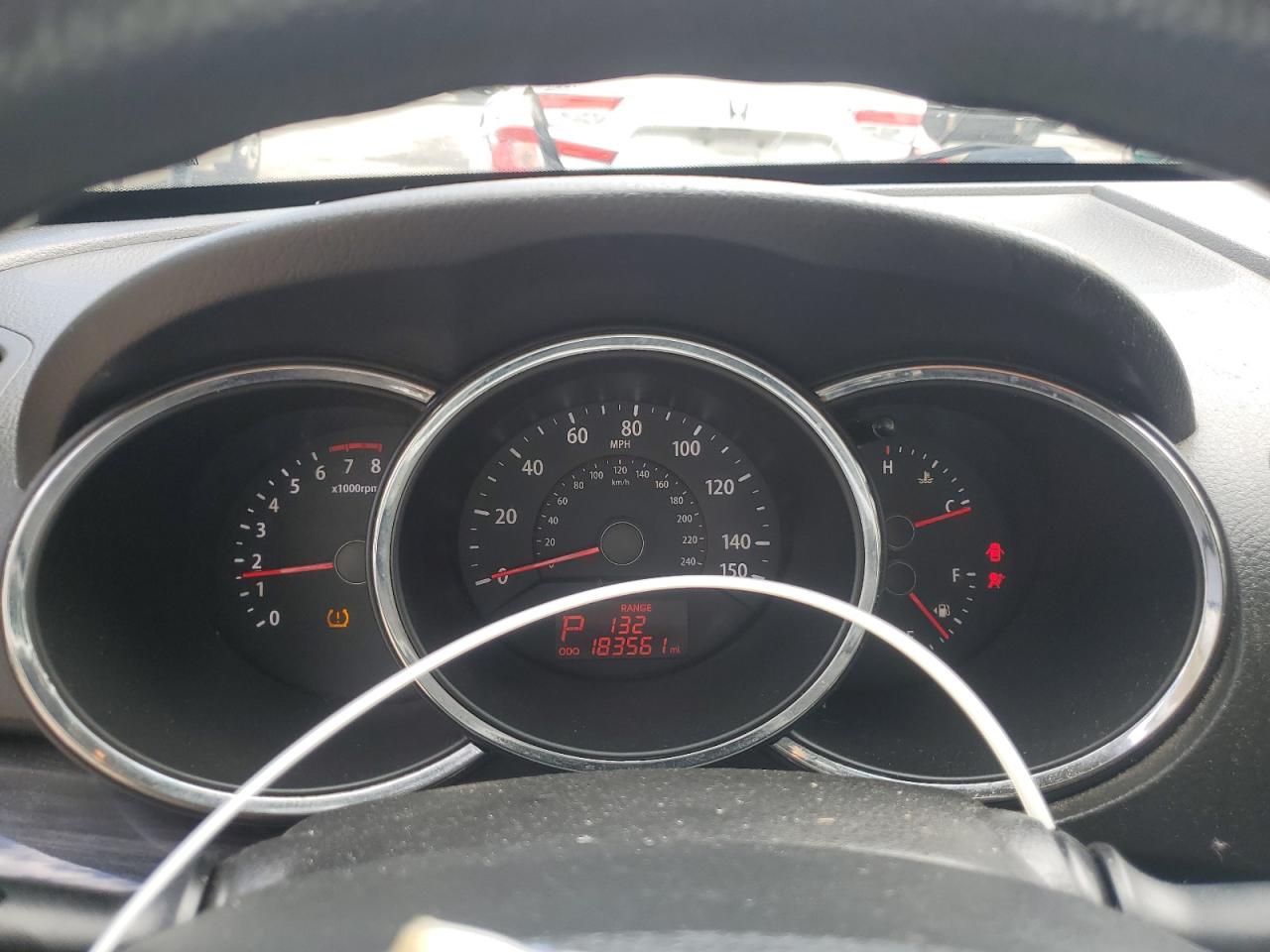 2011 Kia Sorento Base VIN: 5XYKTCA17BG172144 Lot: 70250395
