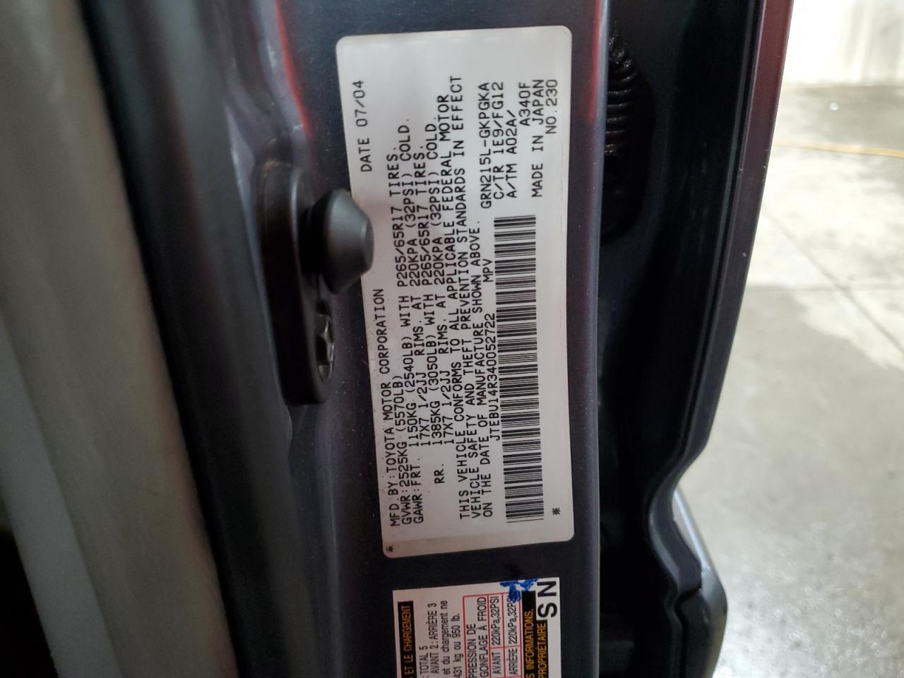 2004 Toyota 4Runner Sr5 VIN: JTEBU14R340052722 Lot: 64729385