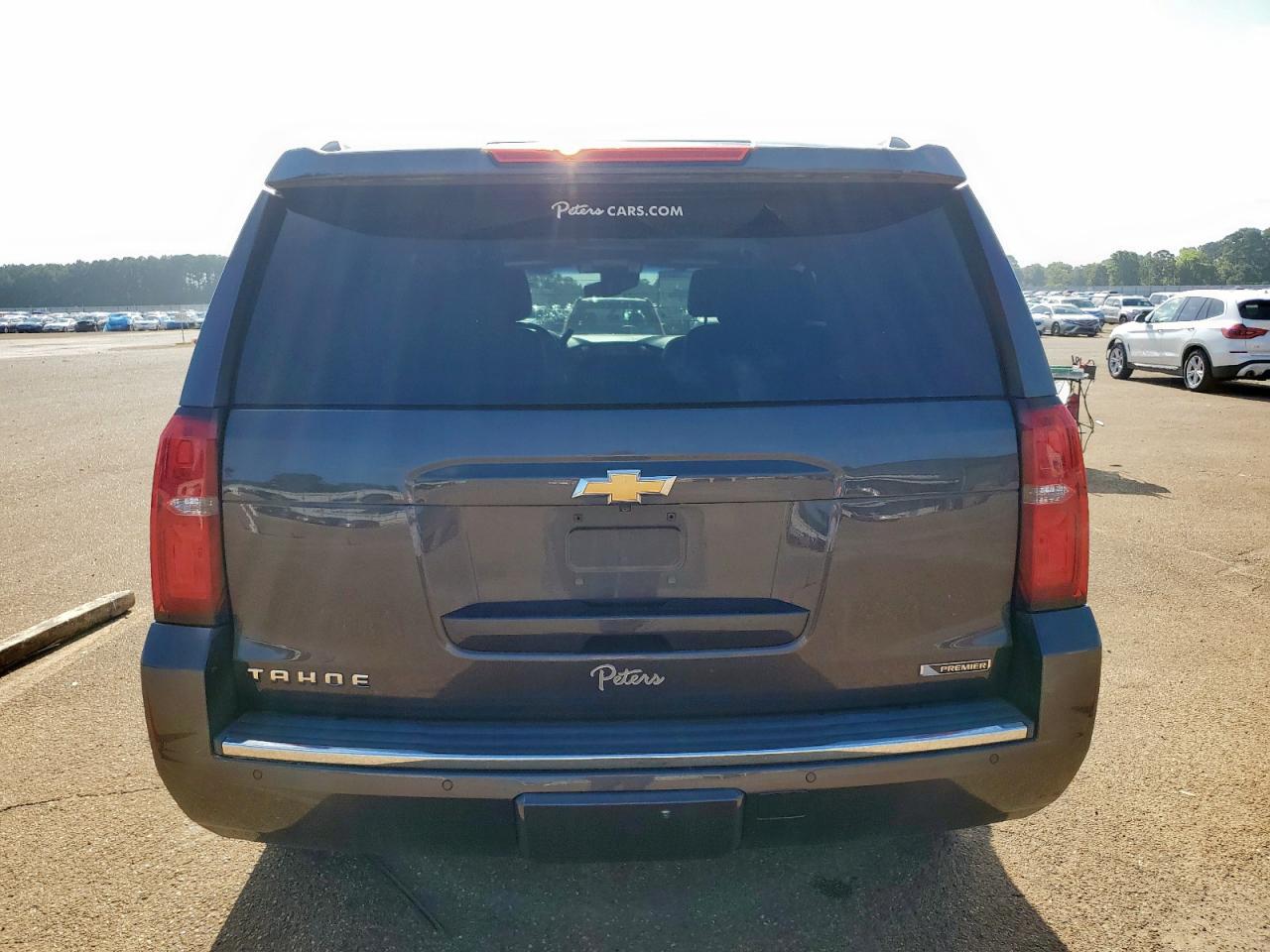 2018 Chevrolet Tahoe C1500 Premier VIN: 1GNSCCKC8JR111750 Lot: 64522315