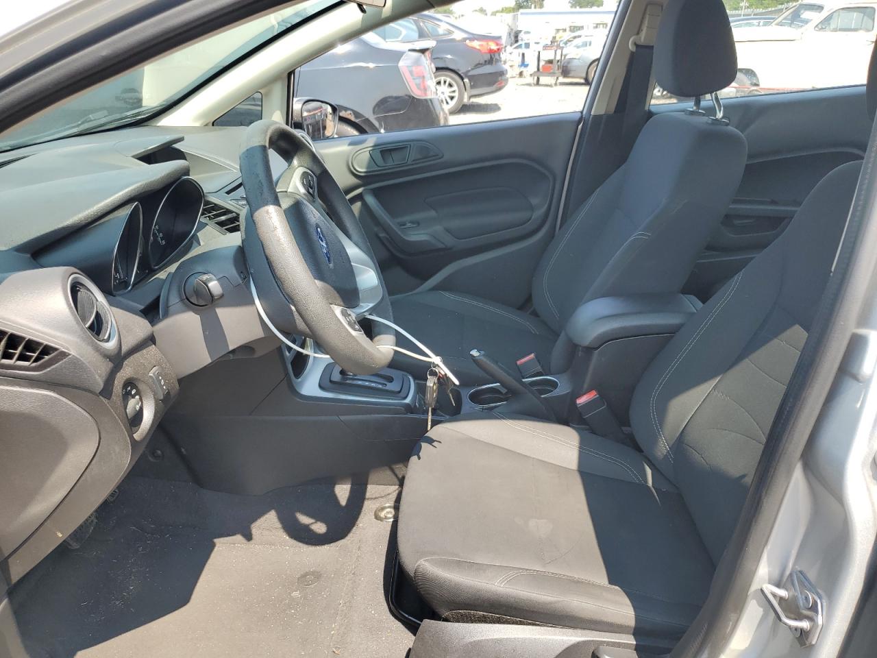 3FADP4BJ0KM142929 2019 Ford Fiesta Se