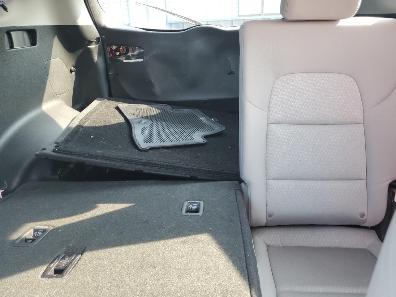 KM8J3CA26JU644833 2018 Hyundai Tucson Value