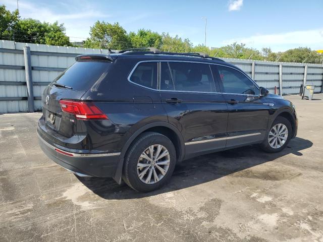  VOLKSWAGEN TIGUAN 2018 Черный