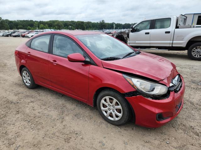  HYUNDAI ACCENT 2013 Красный