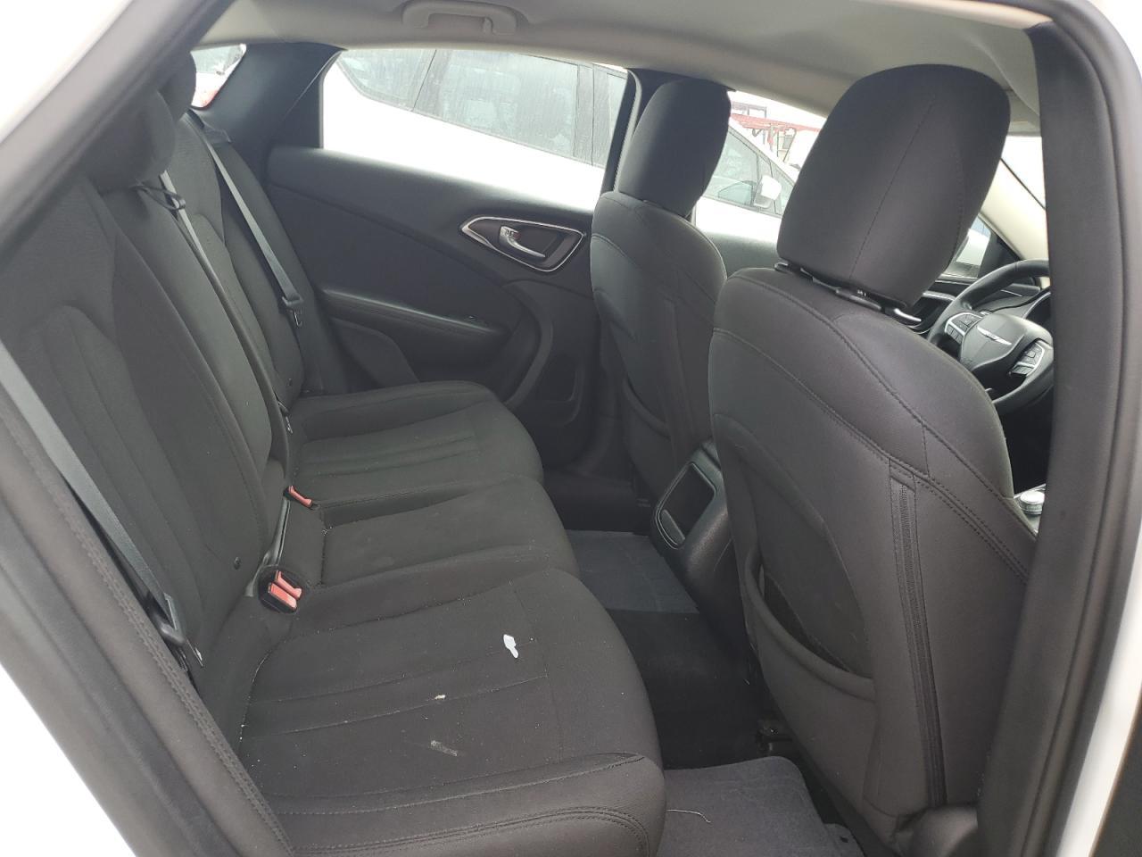 2015 Chrysler 200 Limited VIN: 1C3CCCAB2FN741630 Lot: 64204345