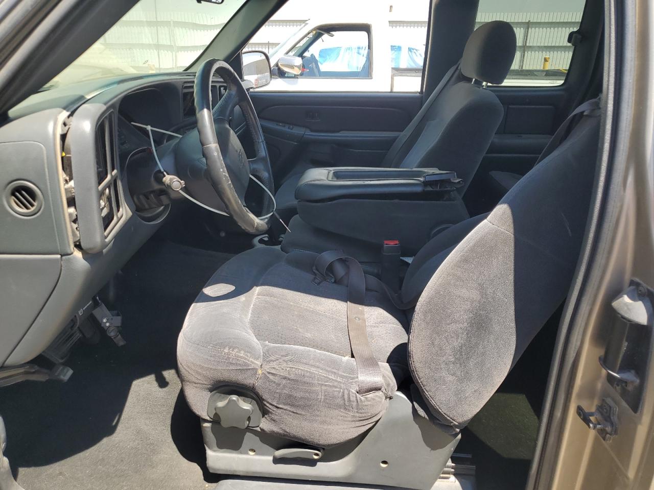 2002 Chevrolet Silverado C1500 VIN: 2GCEC19V221239493 Lot: 65084135