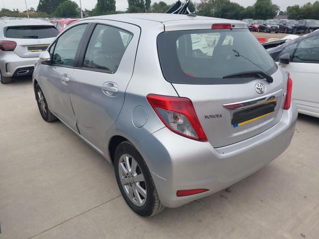 2012 TOYOTA YARIS TR V