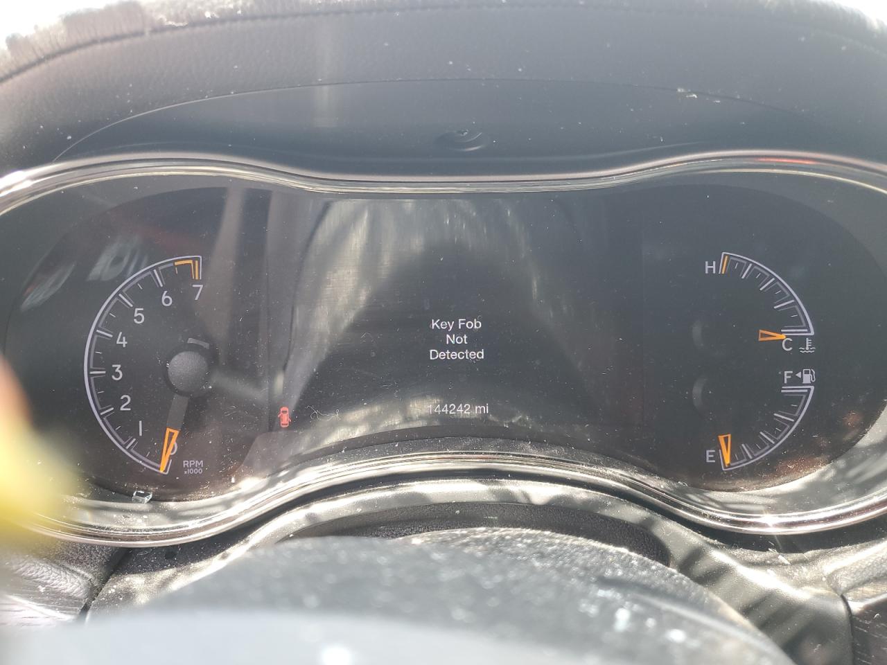 1C4RJECG8KC597748 2019 Jeep Grand Cherokee Overland