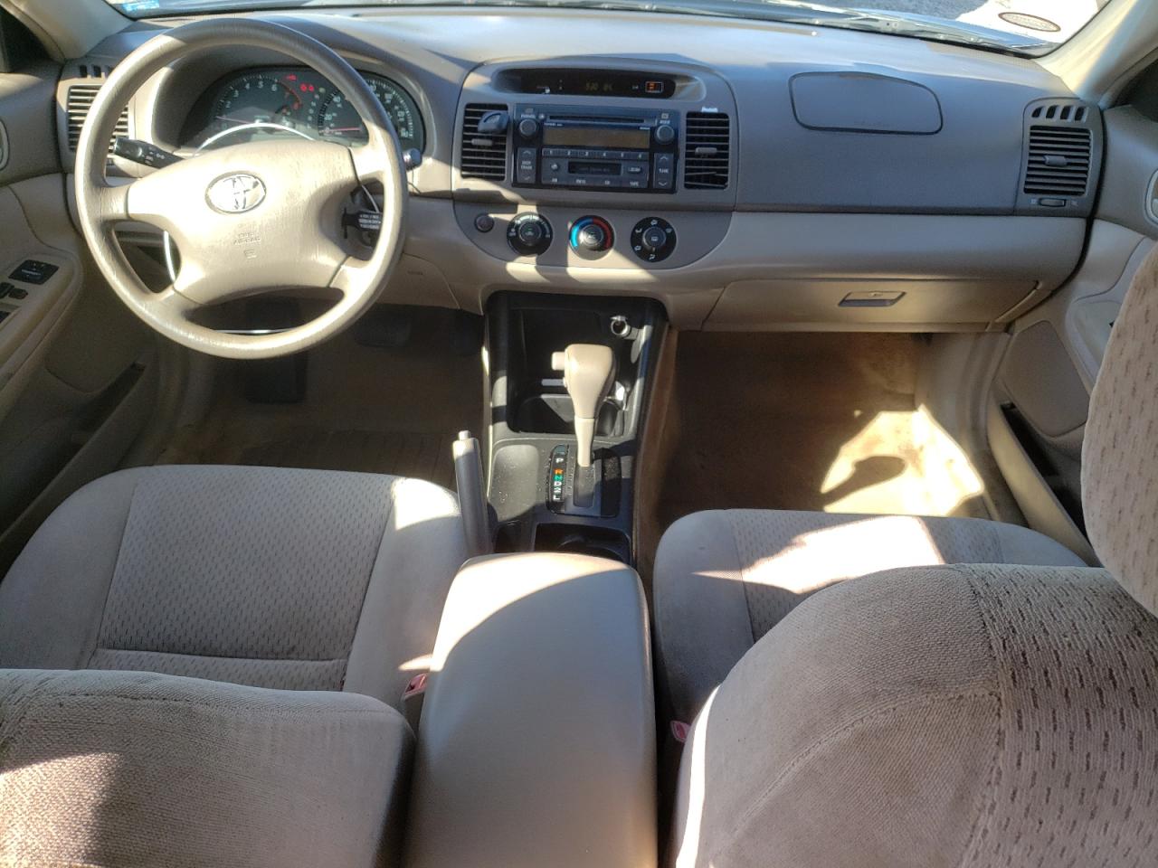 2004 Toyota Camry Le VIN: 4T1BE32K74U296302 Lot: 64356315