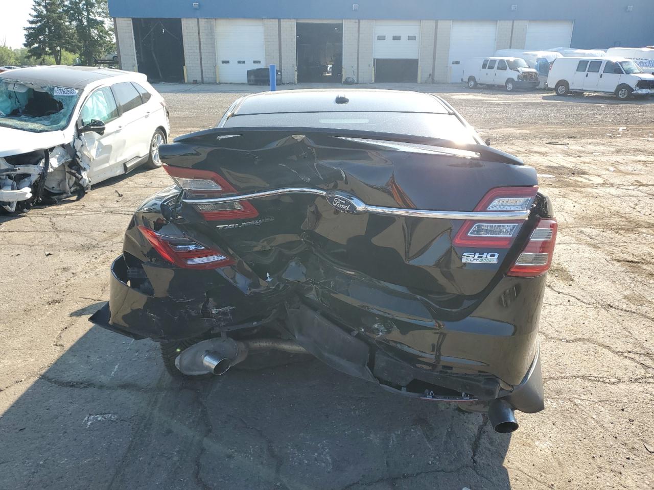 2016 Ford Taurus Sho VIN: 1FAHP2KT1GG136212 Lot: 80446565