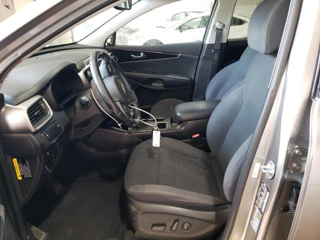  KIA SORENTO 2017 Серый