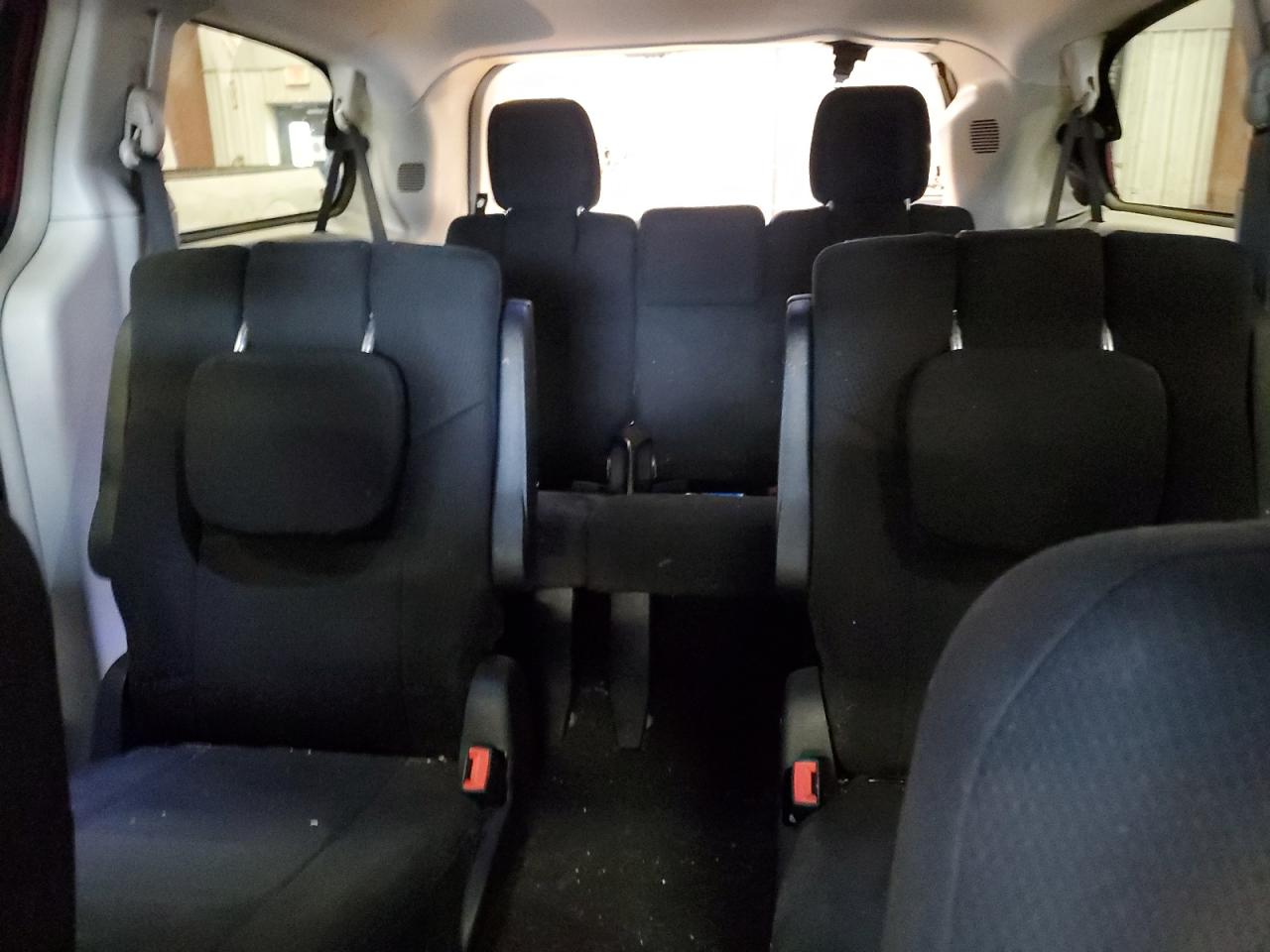 2011 Chrysler Town & Country Touring VIN: 2A4RR5DG4BR738582 Lot: 65033145