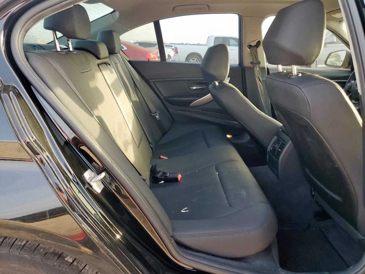 2017 BMW 320 I VIN: WBA8E1G37HNU18125 Lot: 66602885