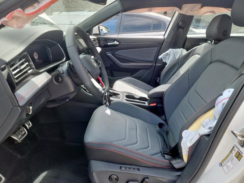  VOLKSWAGEN JETTA 2025 Белы
