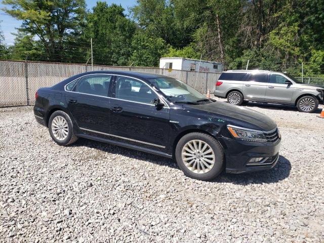  VOLKSWAGEN PASSAT 2016 Черный