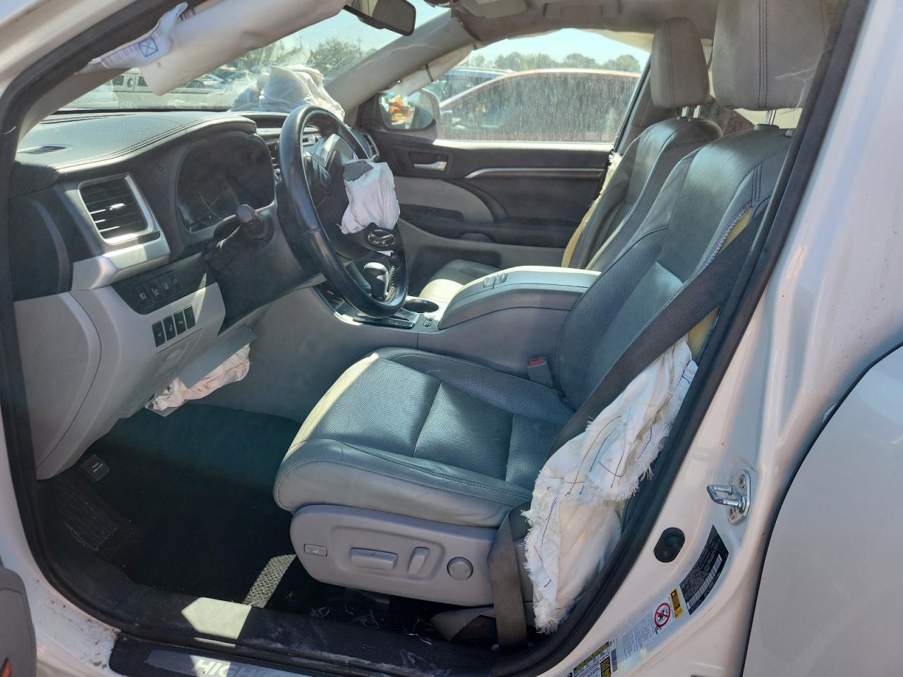 2015 Toyota Highlander Hybrid Limited VIN: 5TDDCRFH3FS013468 Lot: 63869545