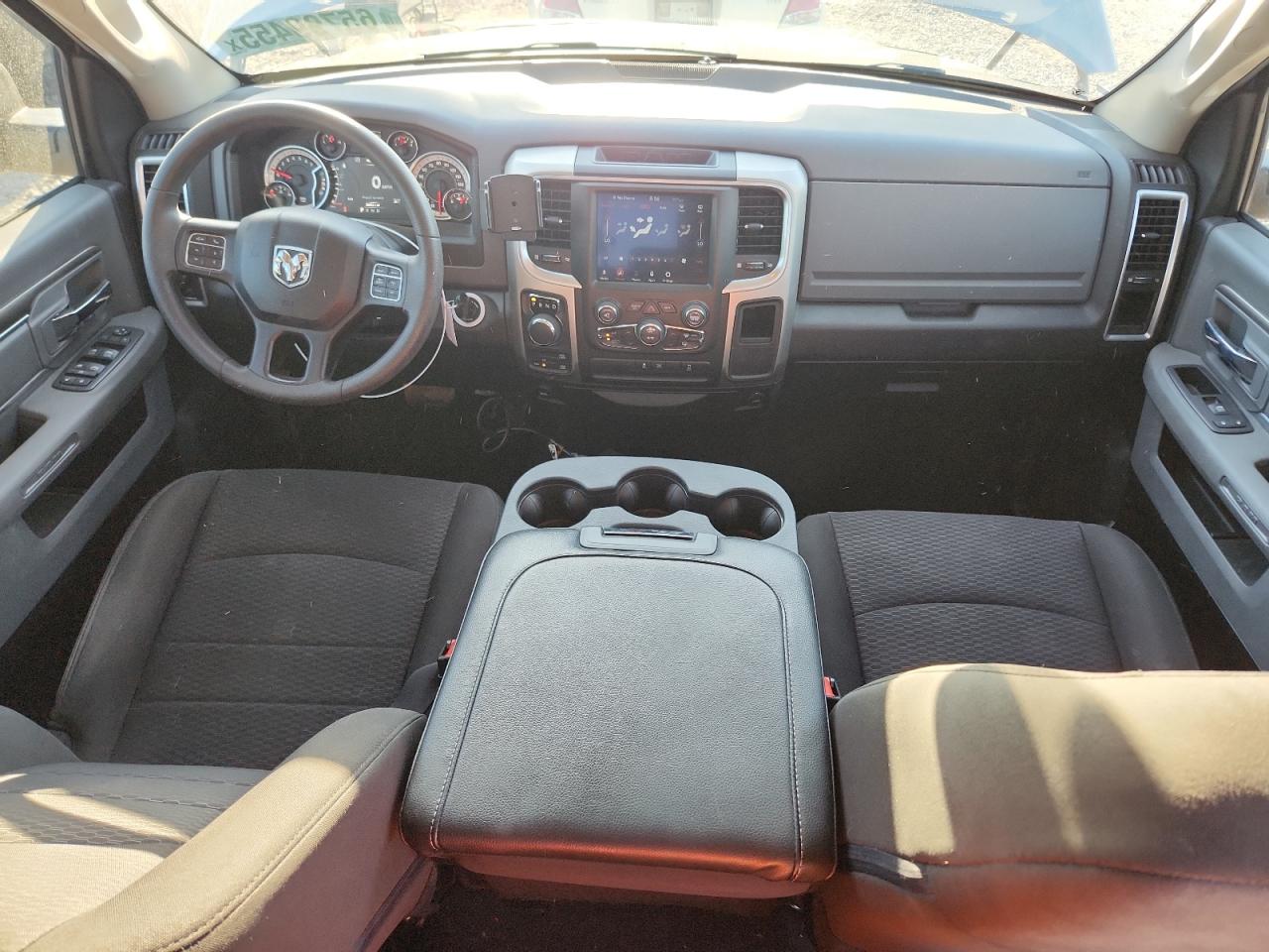 1c6rr7gt2ks725524 1C6RR7GT2KS725524 2019 Ram 1500 Classic Slt