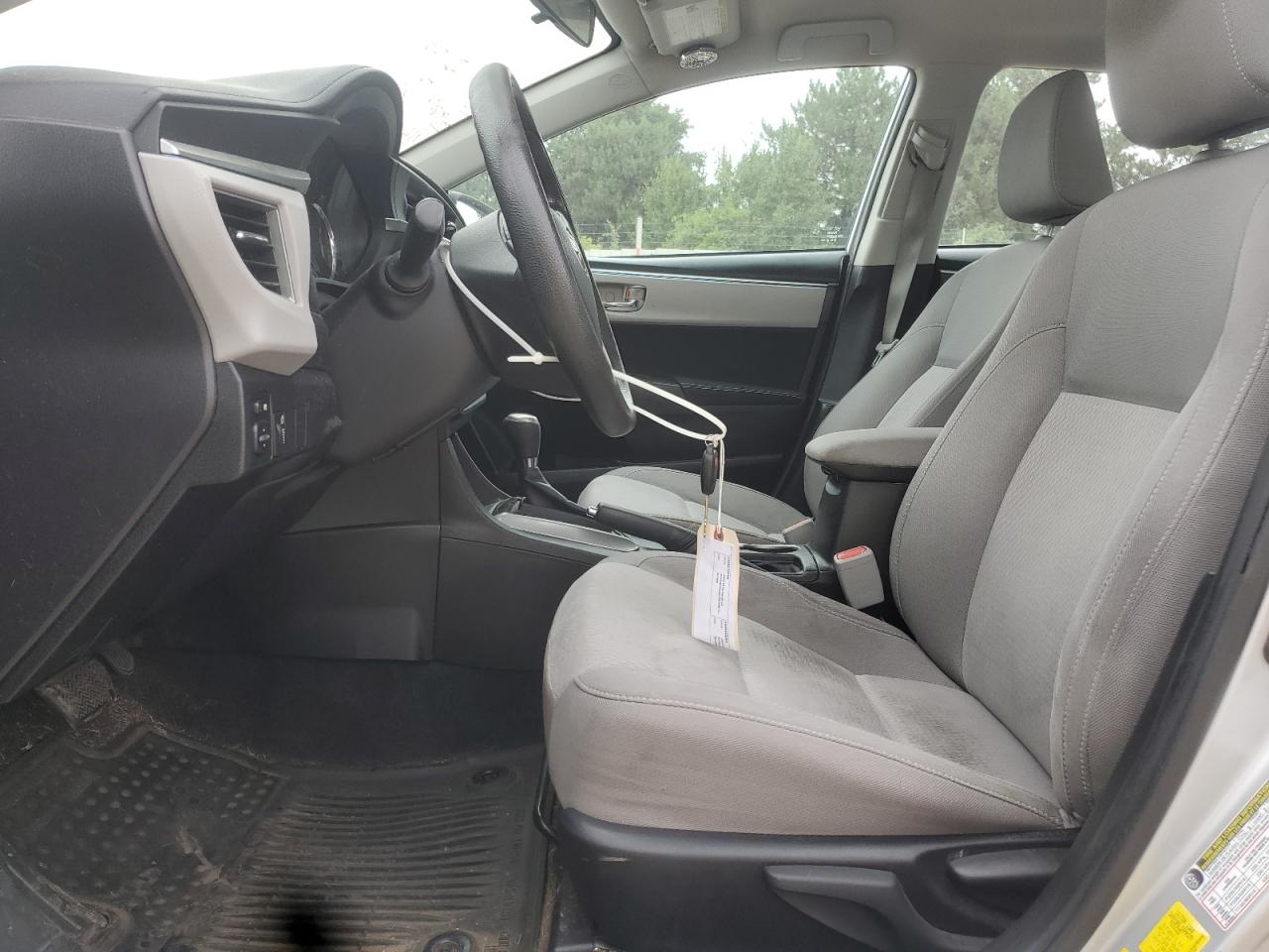 2015 Toyota Corolla L VIN: 5YFBURHE3FP231135 Lot: 65227255