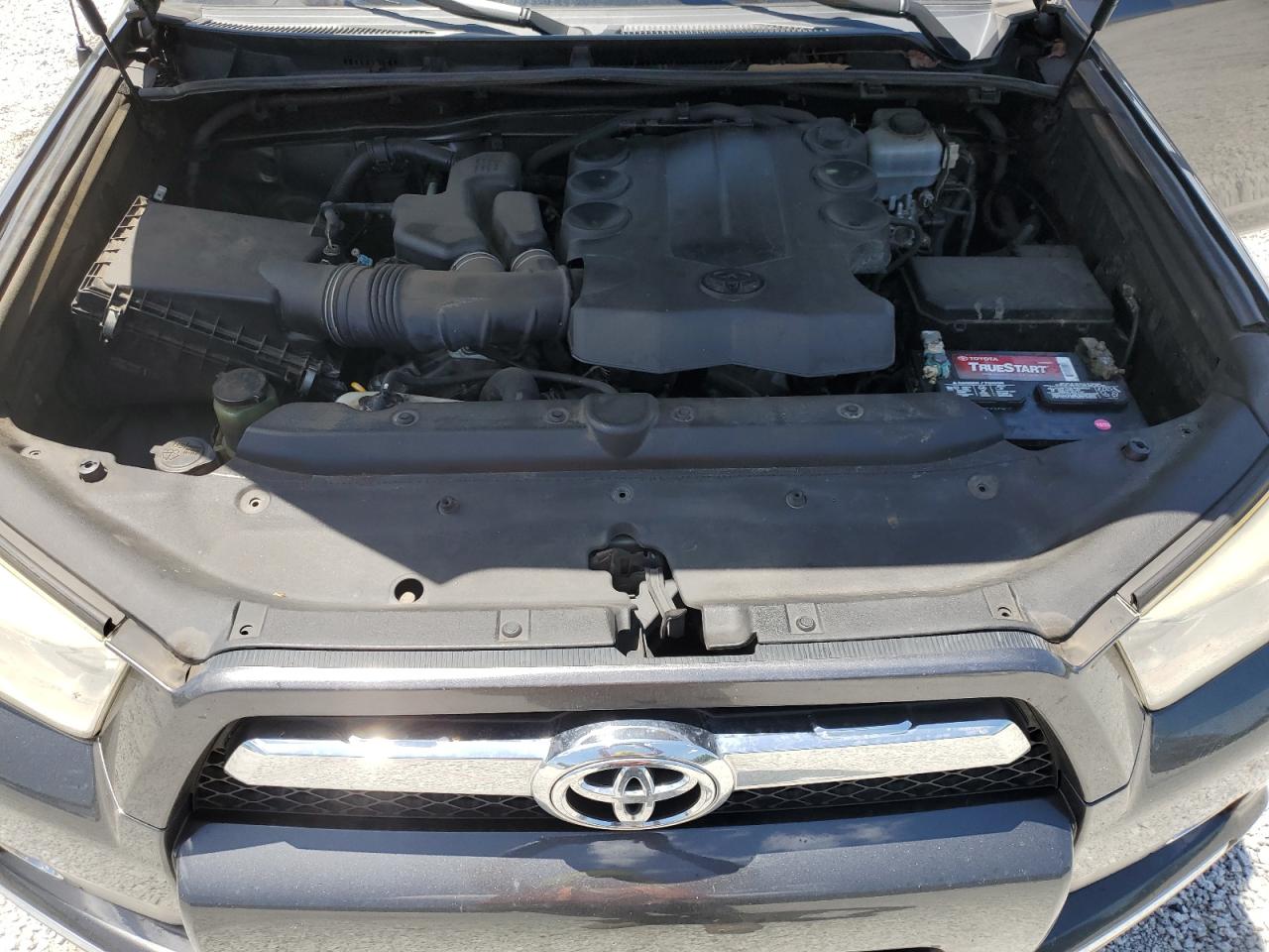 2011 Toyota 4Runner Sr5 VIN: JTEZU5JRXB5021042 Lot: 64852815