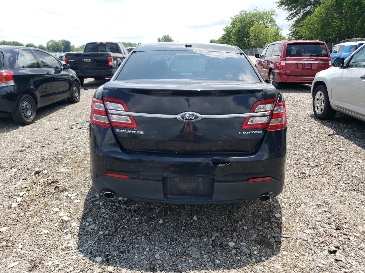 2015 Ford Taurus Limited VIN: 1FAHP2F82FG152097 Lot: 64662355