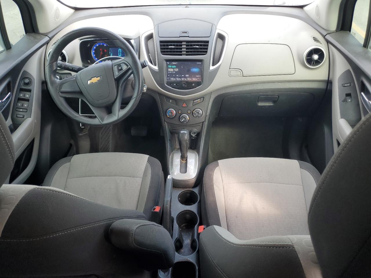 2016 Chevrolet Trax Ls VIN: KL7CJKSB6GB534393 Lot: 64672025