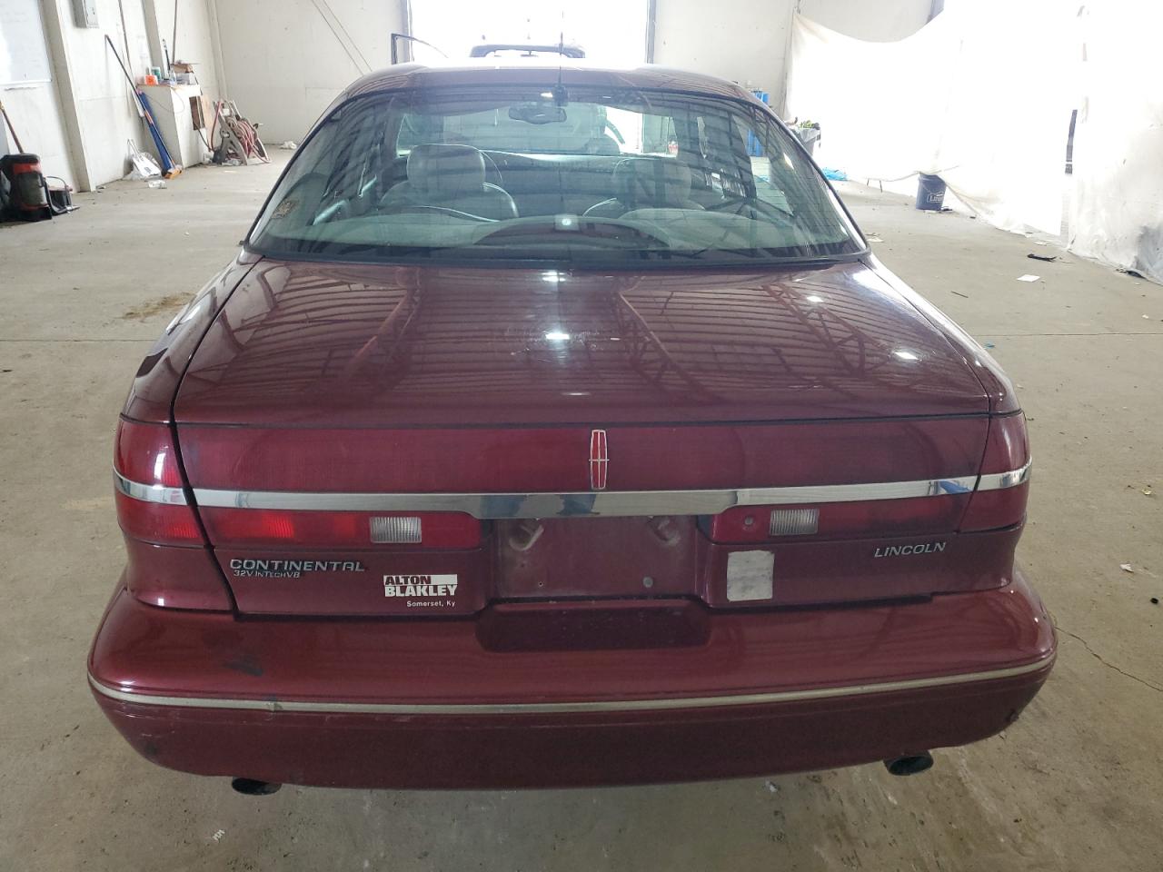 1997 Lincoln Continental VIN: 1LNLM97V5VY650776 Lot: 62645445