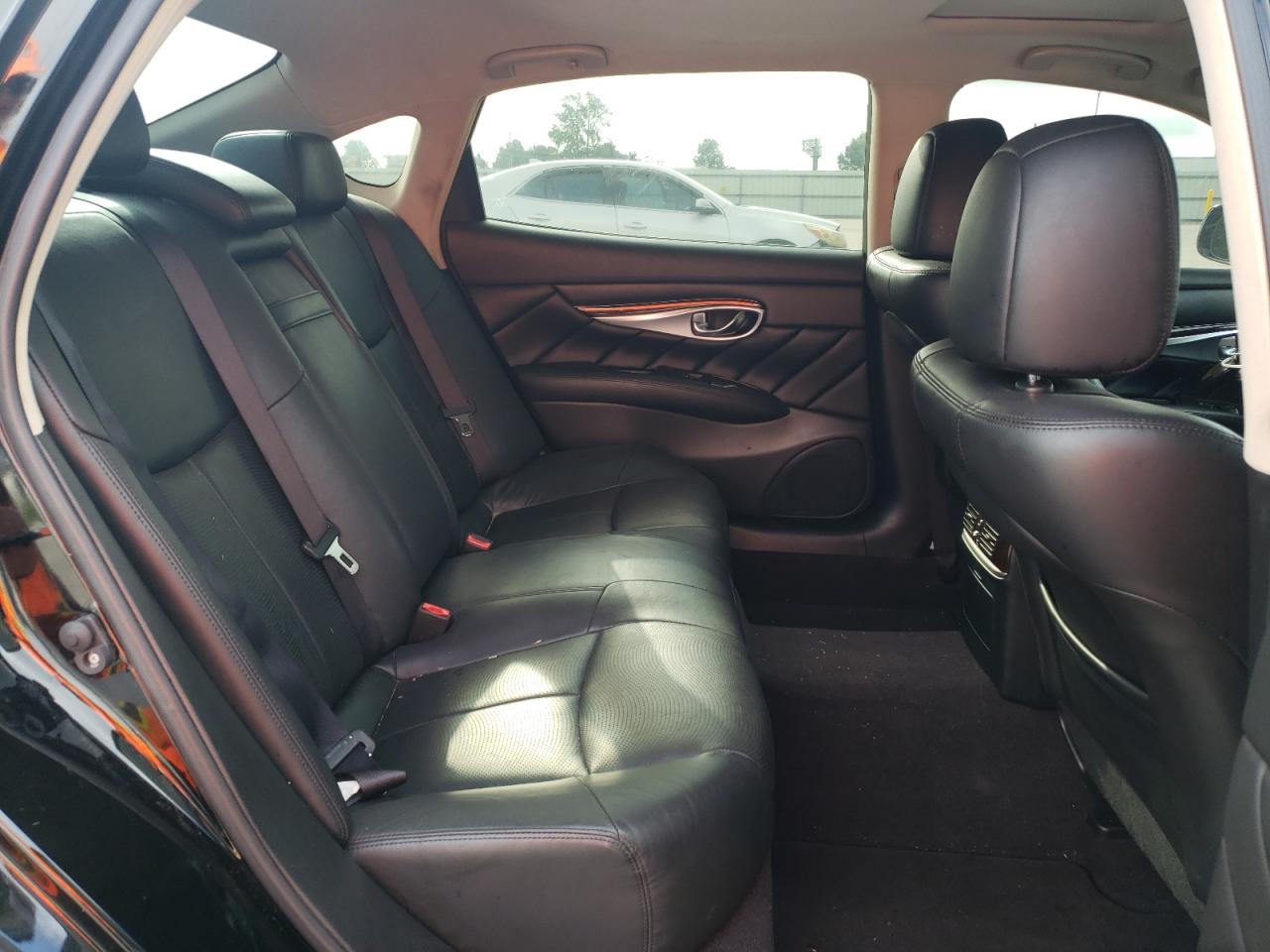2017 Infiniti Q70L 3.7 VIN: JN1BY1PR8HM210588 Lot: 62315785