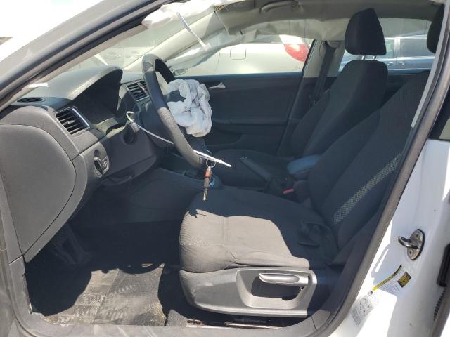 Sedans VOLKSWAGEN JETTA 2014 White