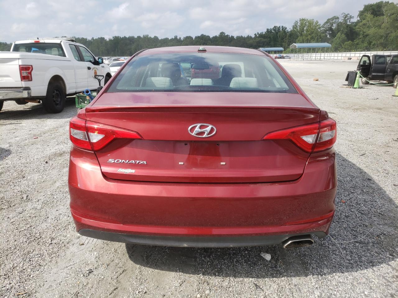 2015 Hyundai Sonata Se VIN: 5NPE24AF2FH003262 Lot: 64845445