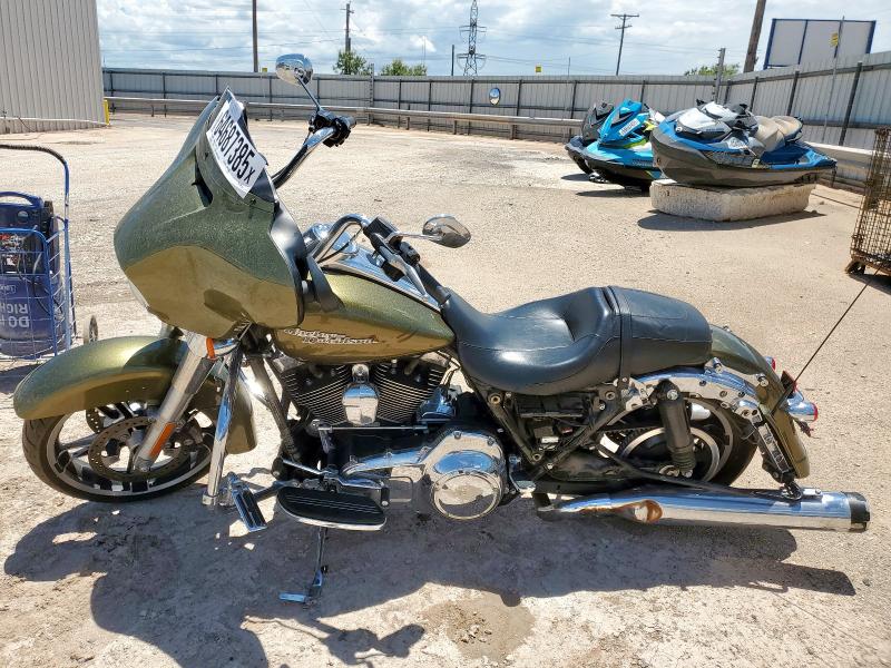  HARLEY-DAVIDSON FL 2016 Зелений