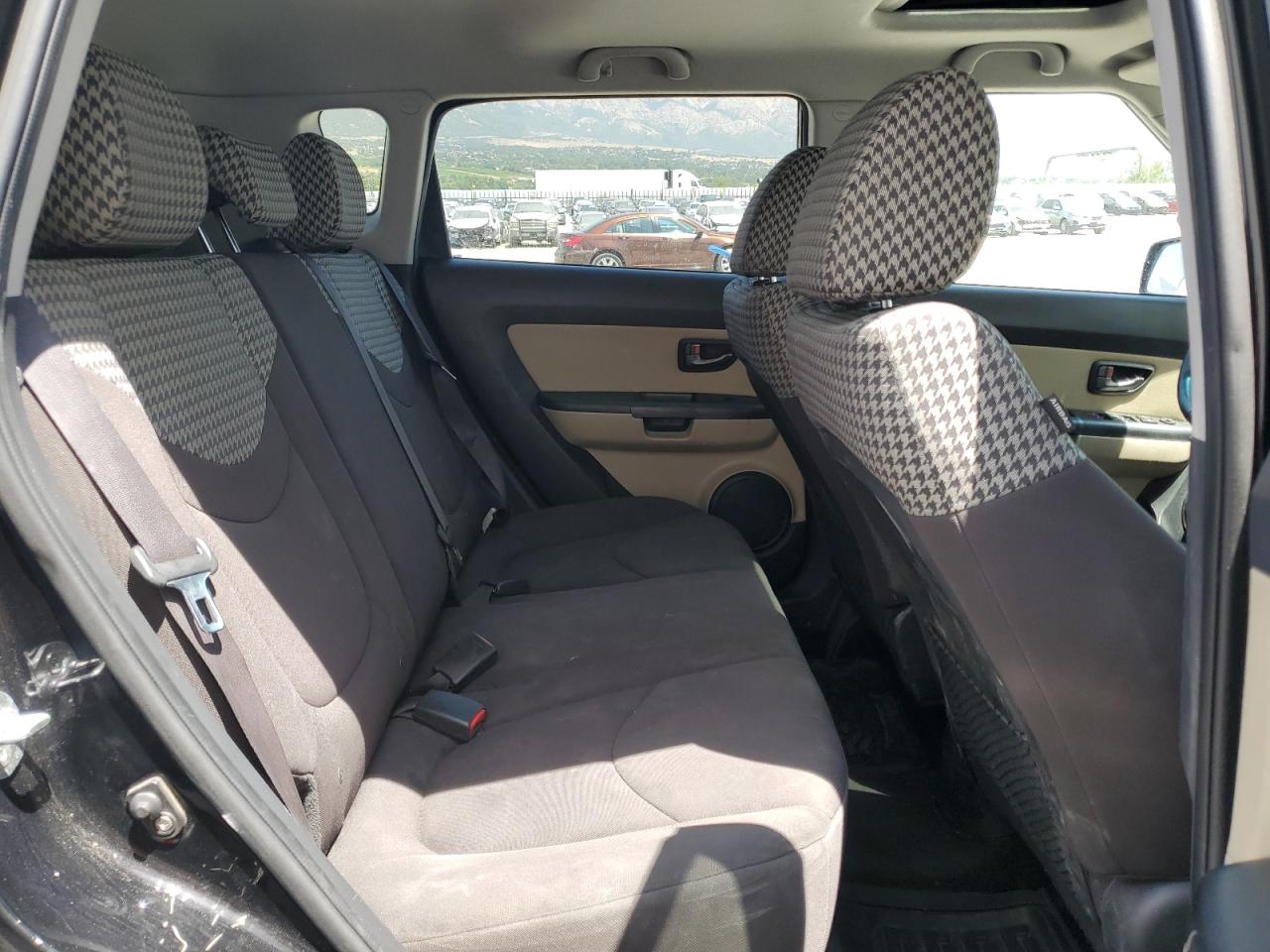 2011 Kia Soul + VIN: KNDJT2A22B7346200 Lot: 64687305