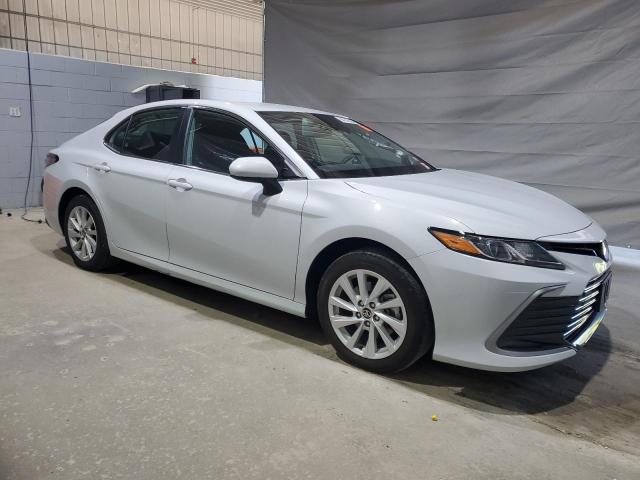  TOYOTA CAMRY 2022 Белы