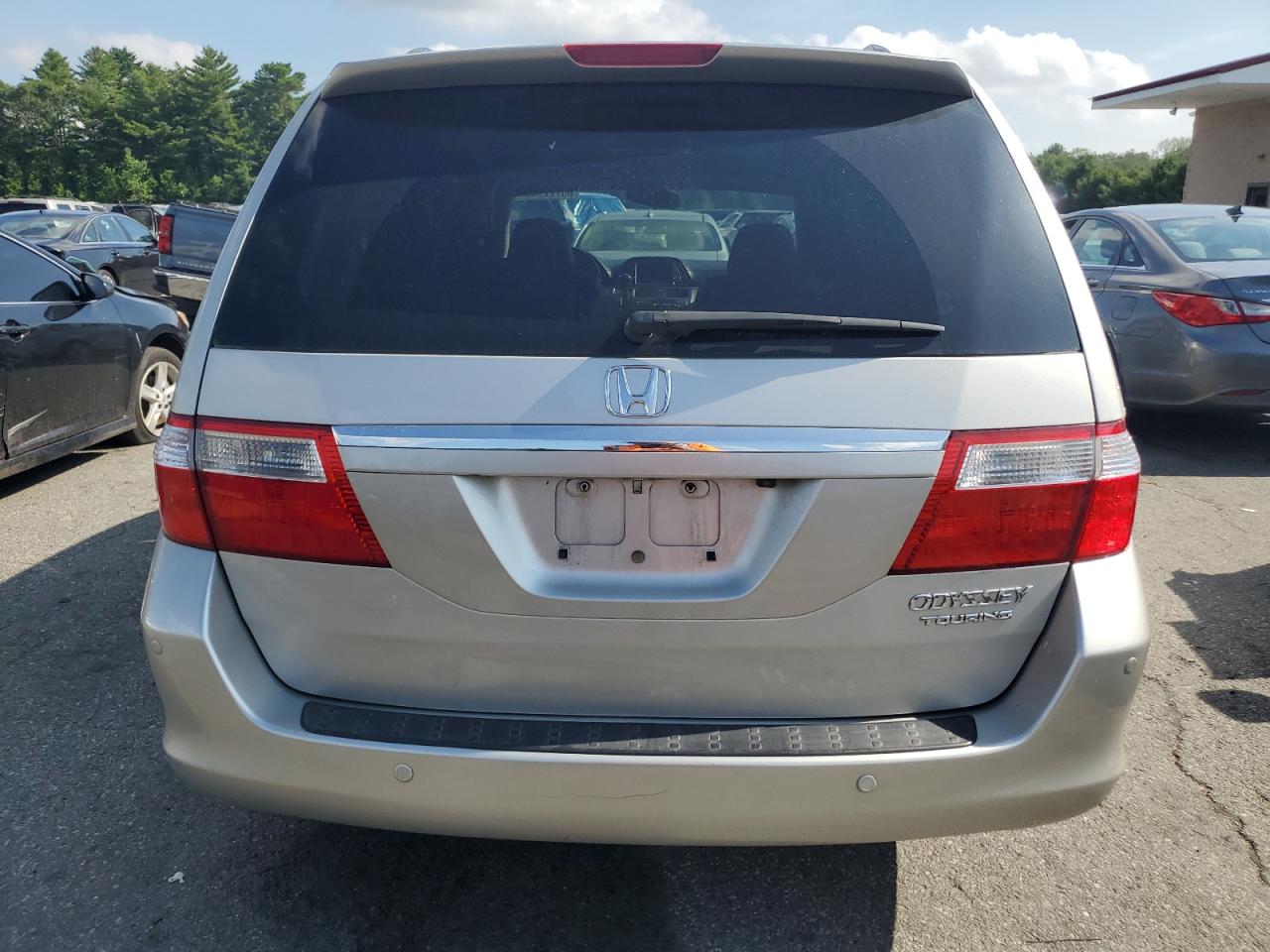 2005 Honda Odyssey Touring VIN: 5FNRL388X5B097713 Lot: 60722985