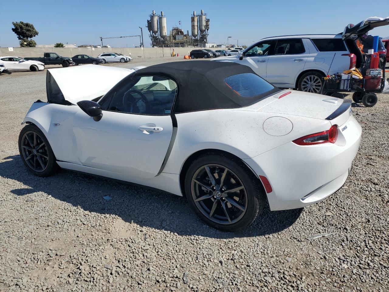 JM1NDAC78J0200277 2018 Mazda Mx-5 Miata Club