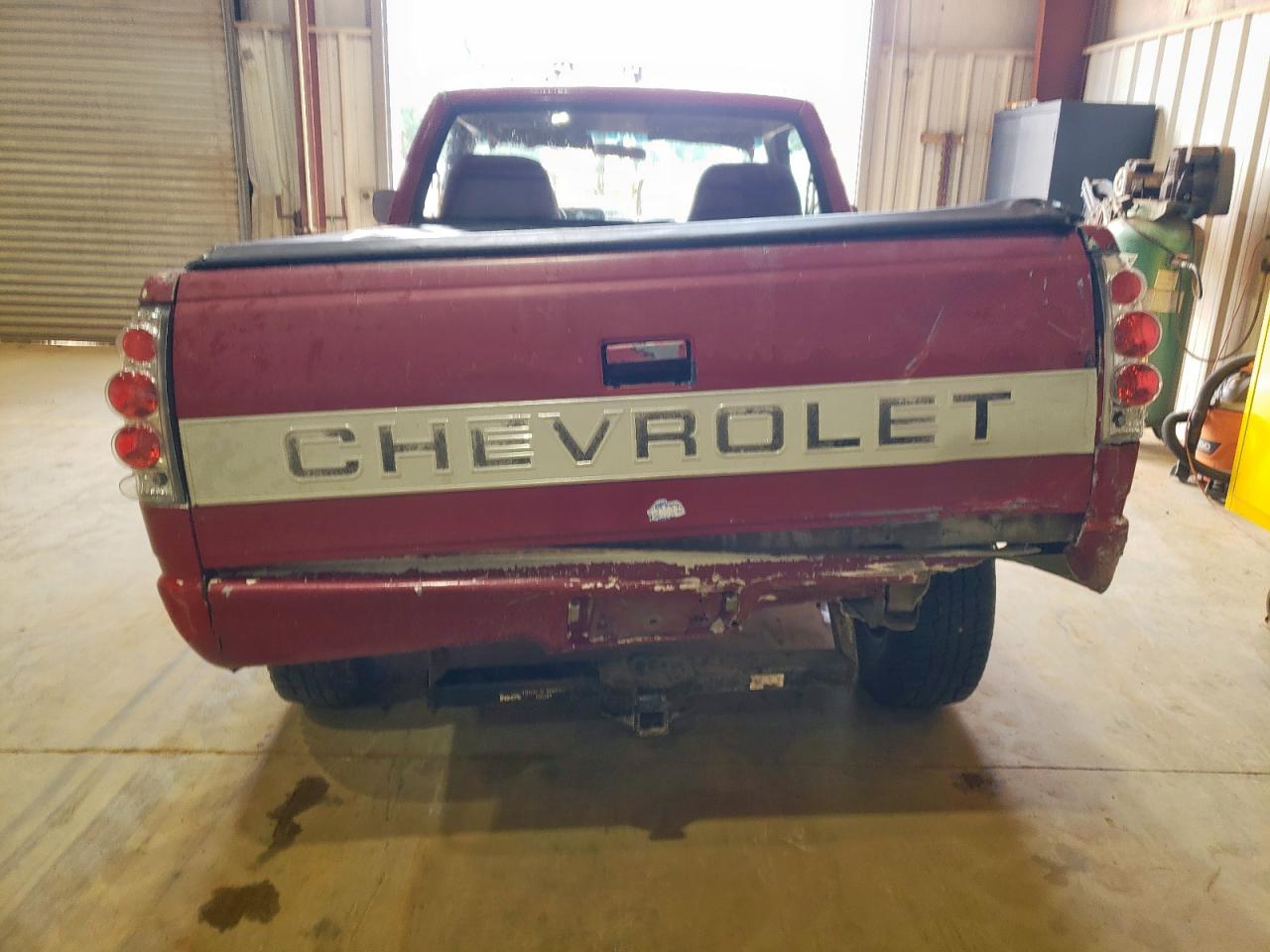 1989 Chevrolet Gmt-400 C1500 VIN: 1GCDC14K6KZ125335 Lot: 64046405