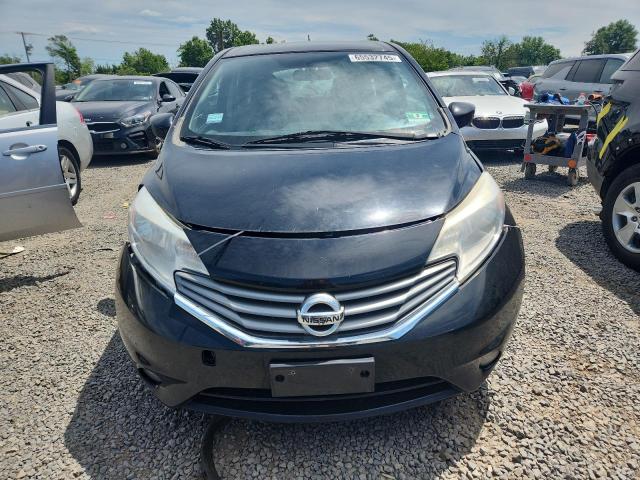 Hatchbacks NISSAN VERSA 2015 Czarny