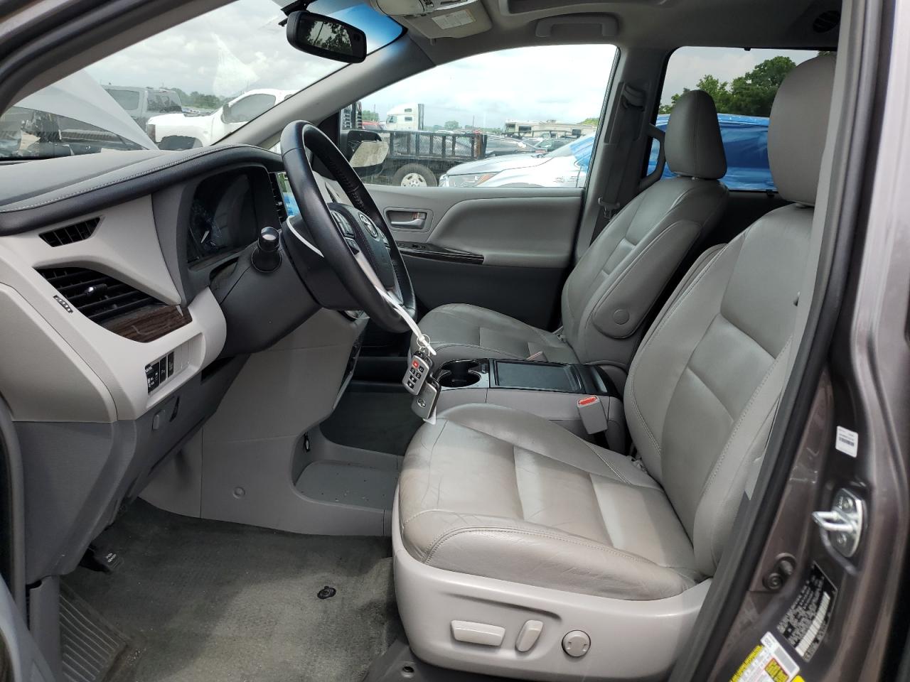 2015 Toyota Sienna Xle VIN: 5TDYK3DC7FS632891 Lot: 64822295