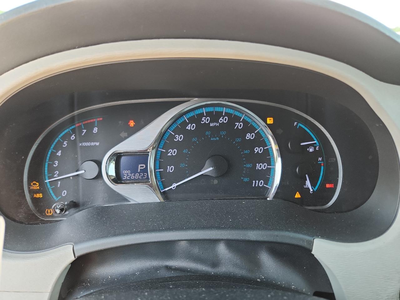 5tdyk3dc5bs014737 5TDYK3DC5BS014737 2011 Toyota Sienna Xle