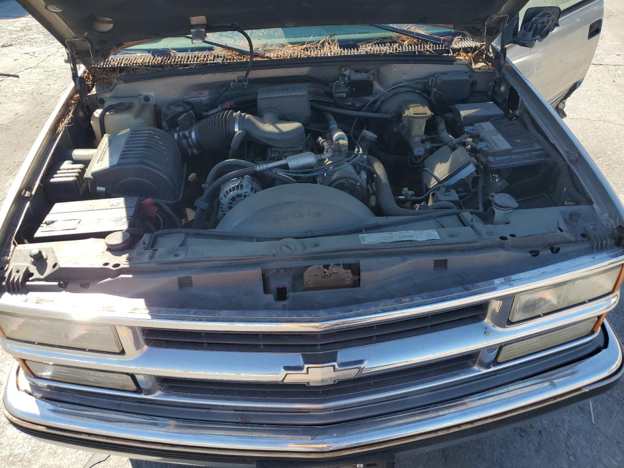 1998 Chevrolet Gmt-400 C1500 VIN: 2GCEC19R5W1207677 Lot: 63873755