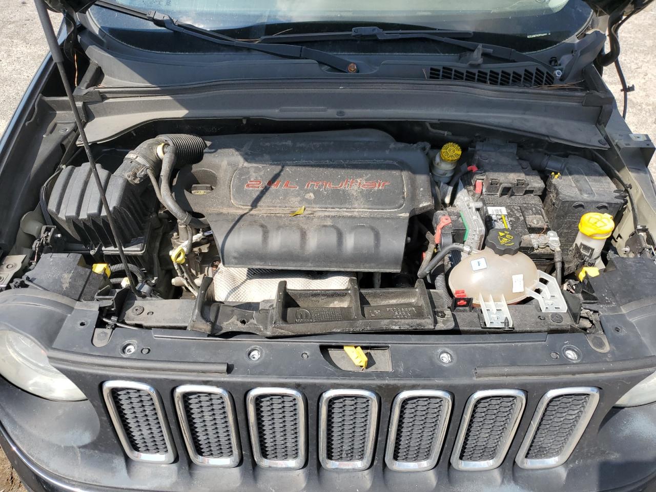 2016 Jeep Renegade Latitude VIN: ZACCJABT0GPD44567 Lot: 65759935