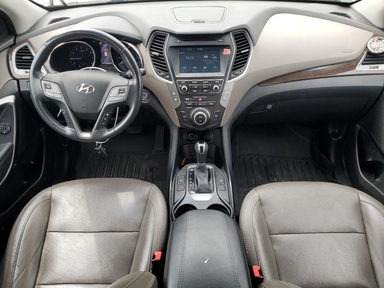 5NMZU3LB4HH000704 2017 Hyundai Santa Fe Sport