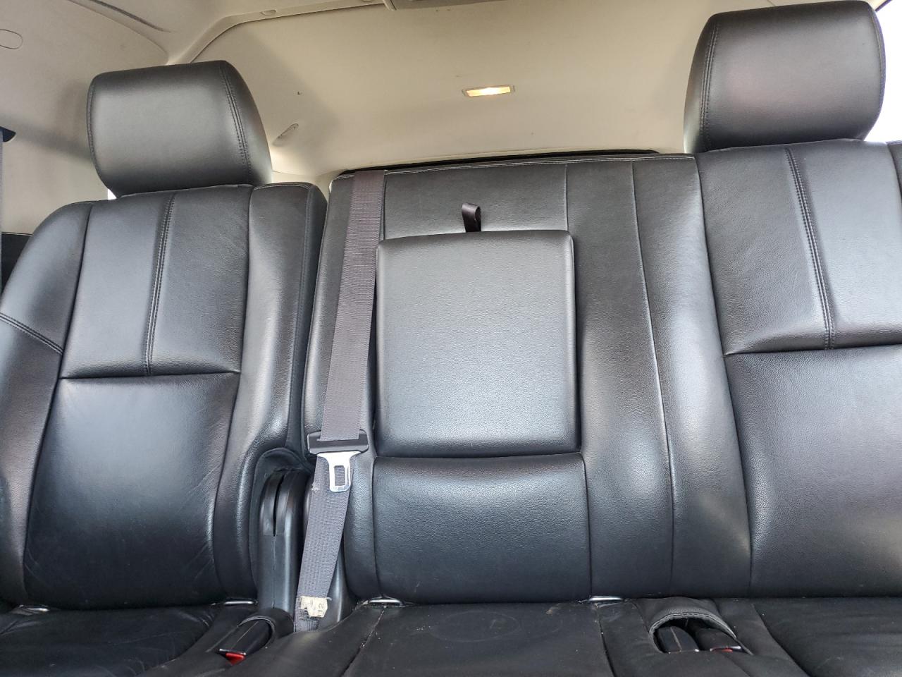 2013 Chevrolet Suburban K1500 Lt VIN: 1GNSKJE70DR147412 Lot: 64301735