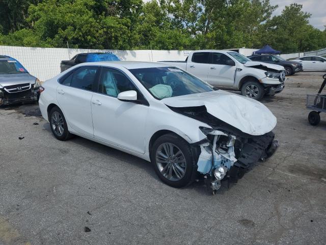  TOYOTA CAMRY 2017 Biały