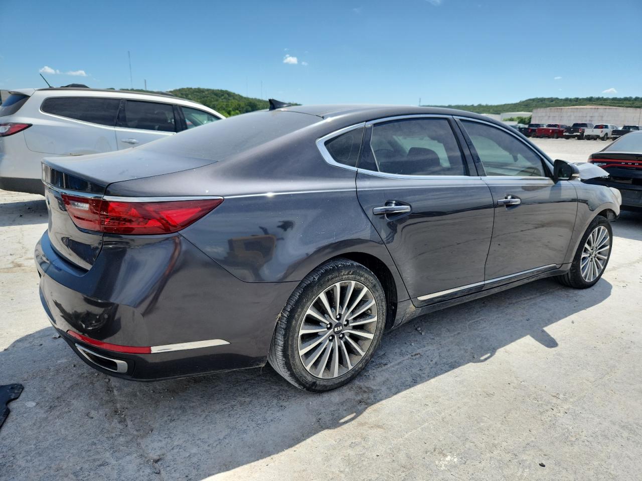 2017 Kia Cadenza Premium VIN: KNALC4J19H5048840 Lot: 66659165