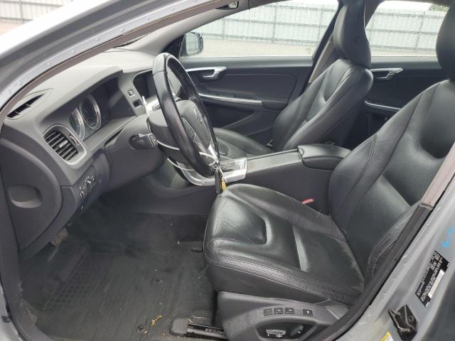 Sedans VOLVO S60 2013 Srebrny
