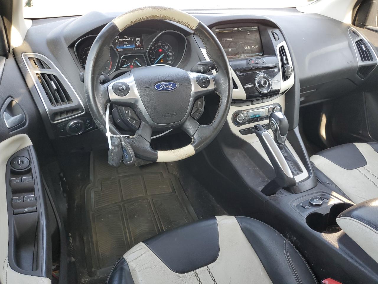 2012 Ford Focus Titanium VIN: 1FAHP3N23CL350015 Lot: 64931695