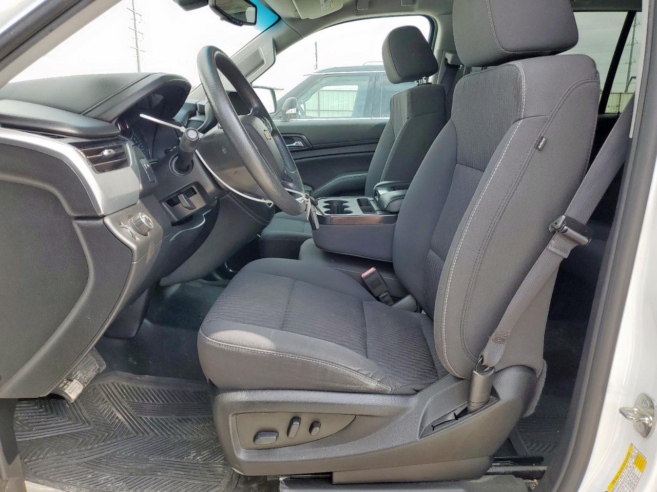 2019 Chevrolet Suburban C1500 VIN: 1GNSCKEC4KR239670 Lot: 63662175