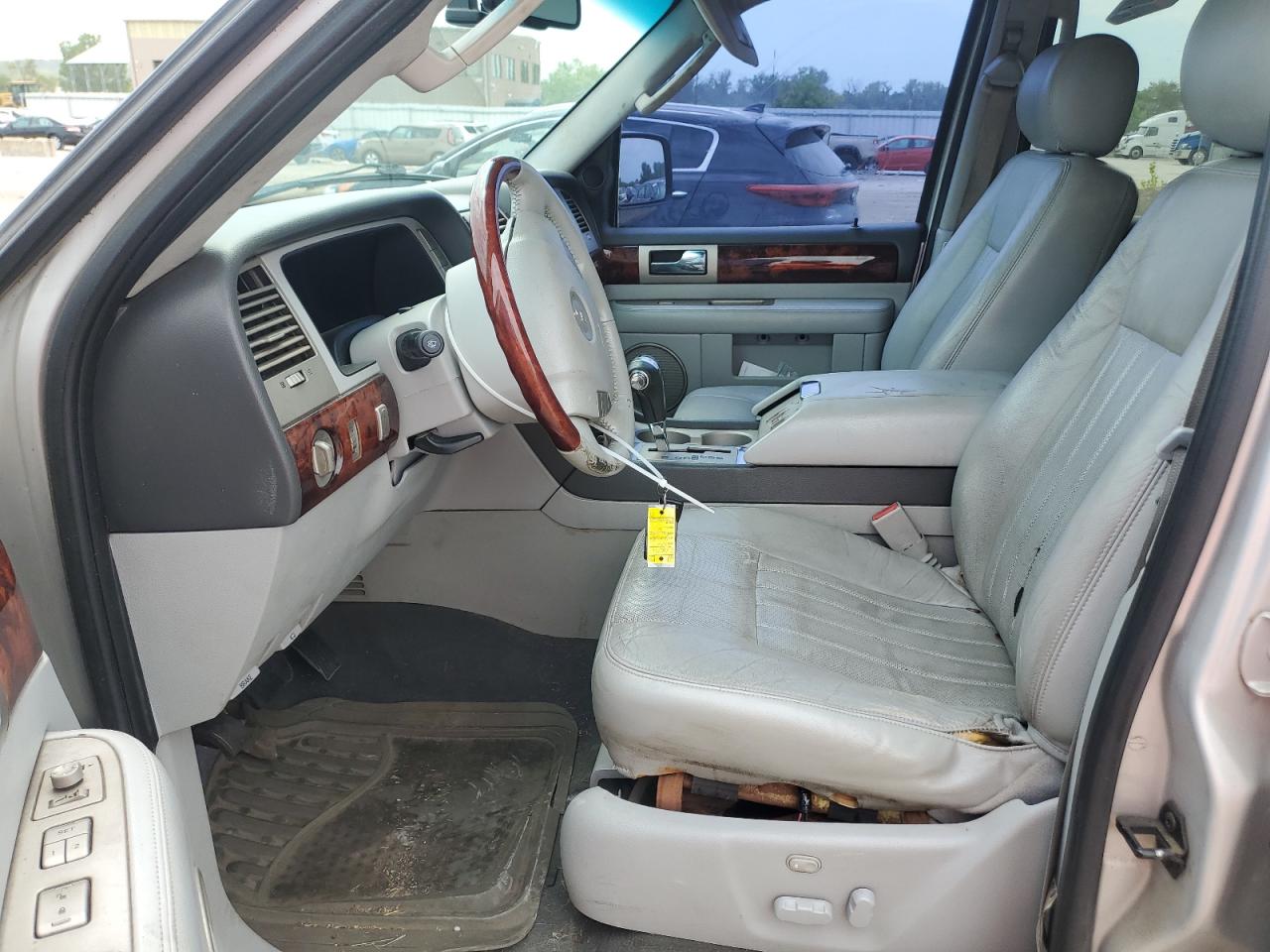 2006 Lincoln Navigator VIN: 5LMFU28556LJ22573 Lot: 66961915